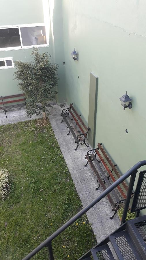 Hostel Puerta De Hierro Villa Alsina エクステリア 写真