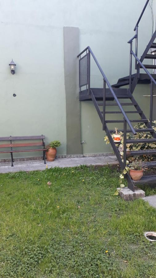 Hostel Puerta De Hierro Villa Alsina エクステリア 写真