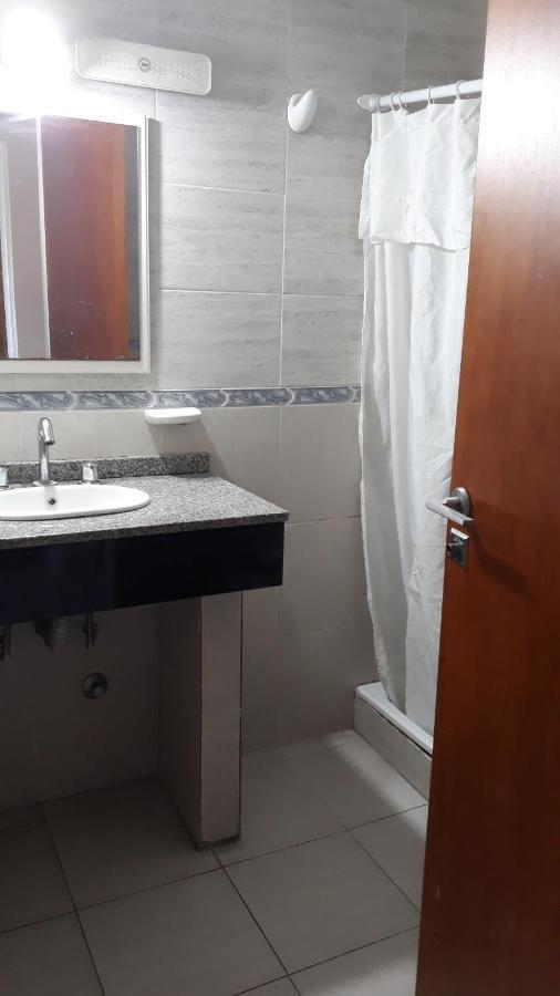 Hostel Puerta De Hierro Villa Alsina エクステリア 写真