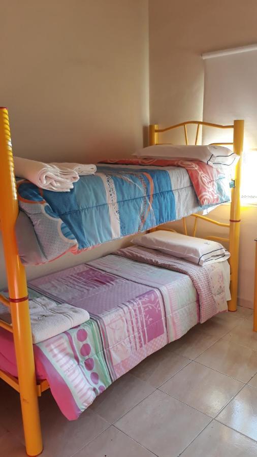 Hostel Puerta De Hierro Villa Alsina エクステリア 写真