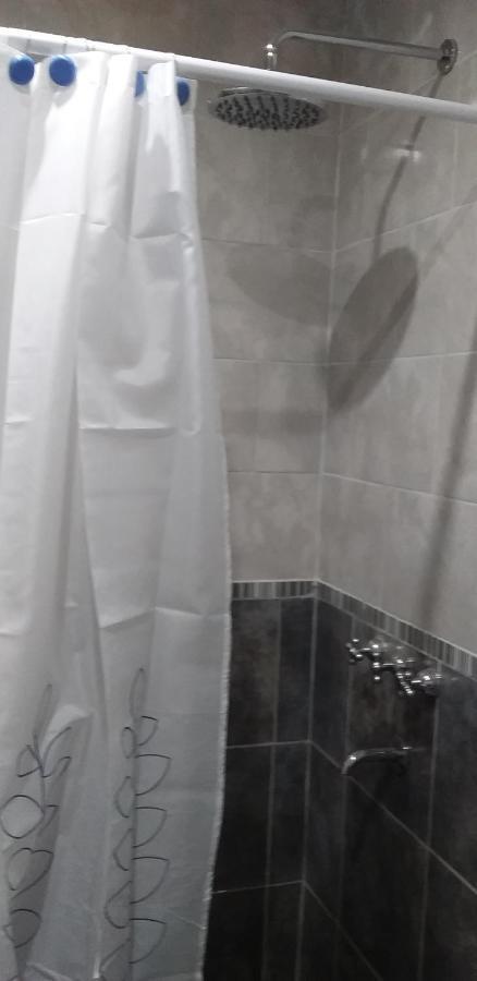 Hostel Puerta De Hierro Villa Alsina エクステリア 写真